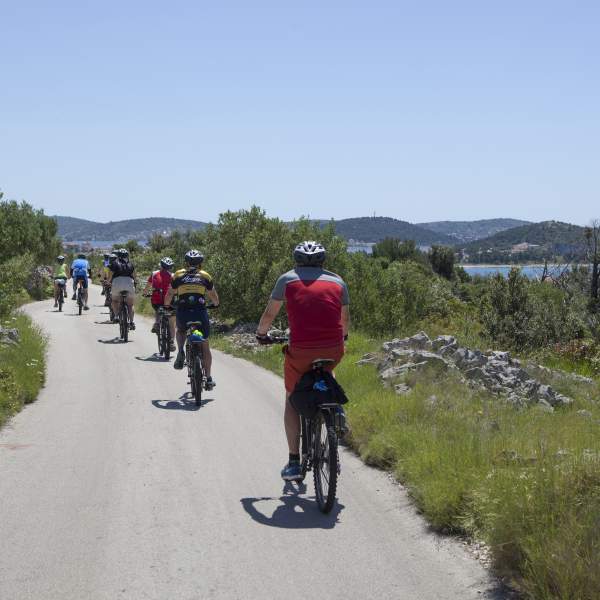 Sulla strada per i vostri giri in bicicletta