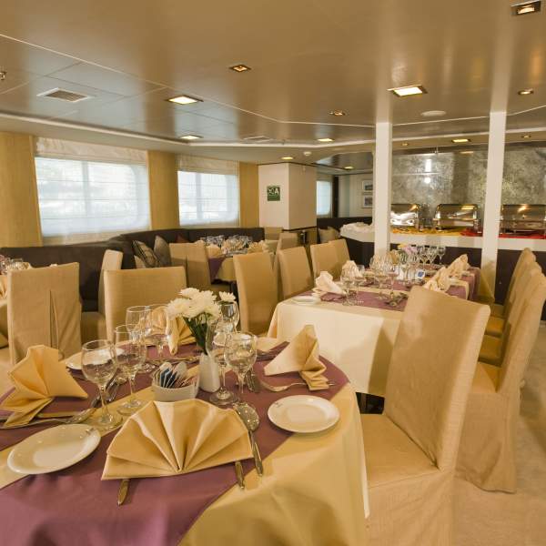 Un ristorante conviviale ed elegante