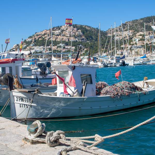 L'affascinante piccolo porto d'Andratx
