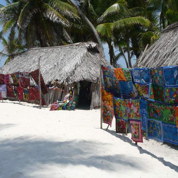 I molas, un'arte tessile molto variopinta