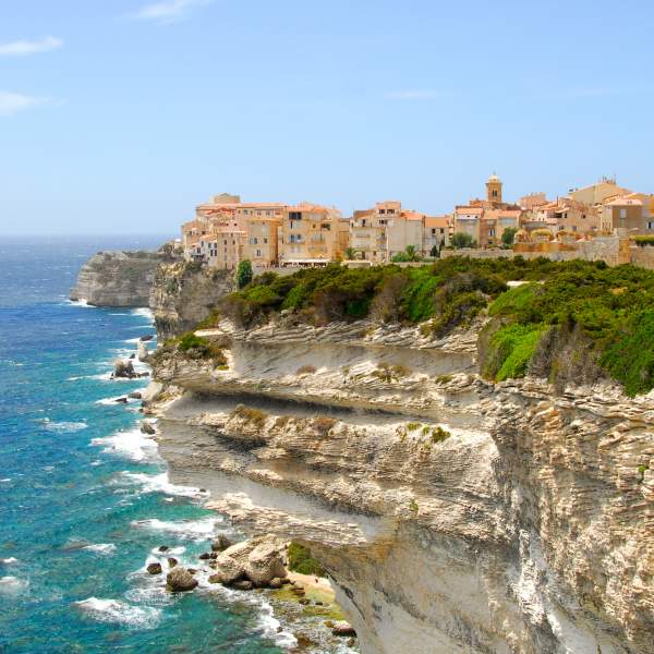 Scoprite la storia di Bonifacio