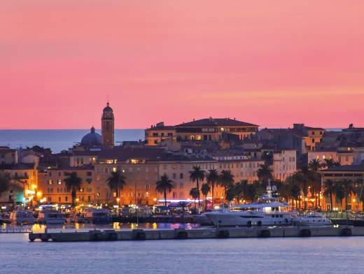 L'ovest della Corsica in catamarano