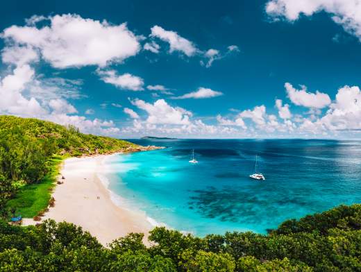 Mahé, Praslin e la Digue per mare